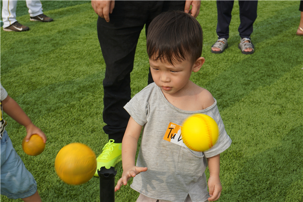 NYC紐約國(guó)際杭州遠(yuǎn)洋樂(lè)堤港早教中心棒球嘉年華活動(dòng)回顧